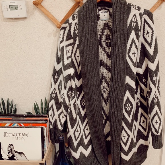 Old Navy Sweaters - Old Navy Sweater Cardigan 😍